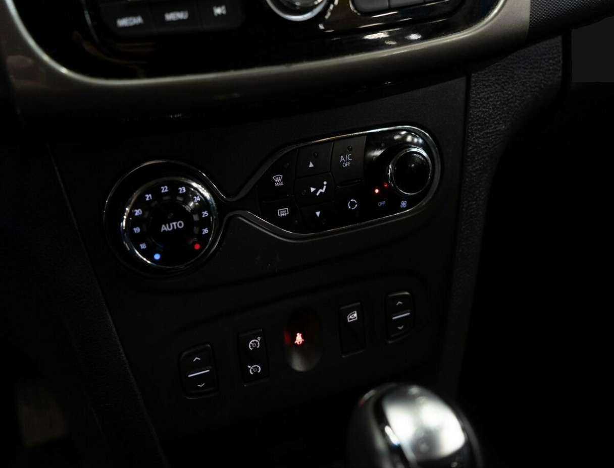 Купить Renault Sandero Stepway, 2018, 86 000 км, фото №10