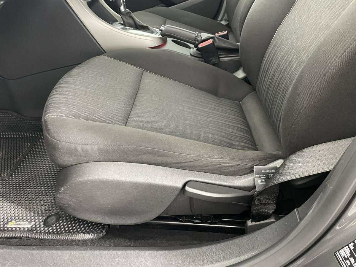 Купить Opel Astra, 2012, 173 688 км, фото №10