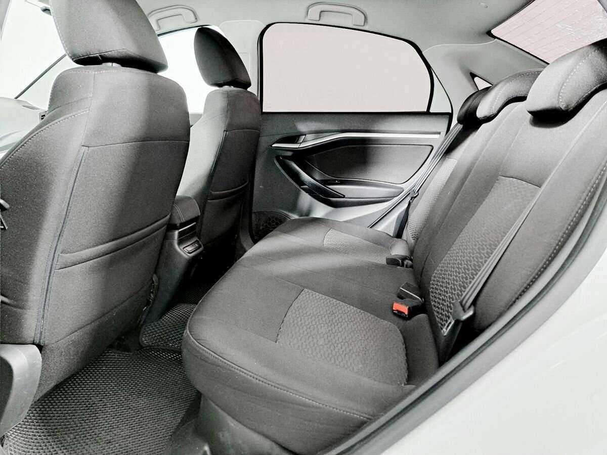 Купить Lada (ВАЗ) Vesta, 2019, 70 350 км, фото №10