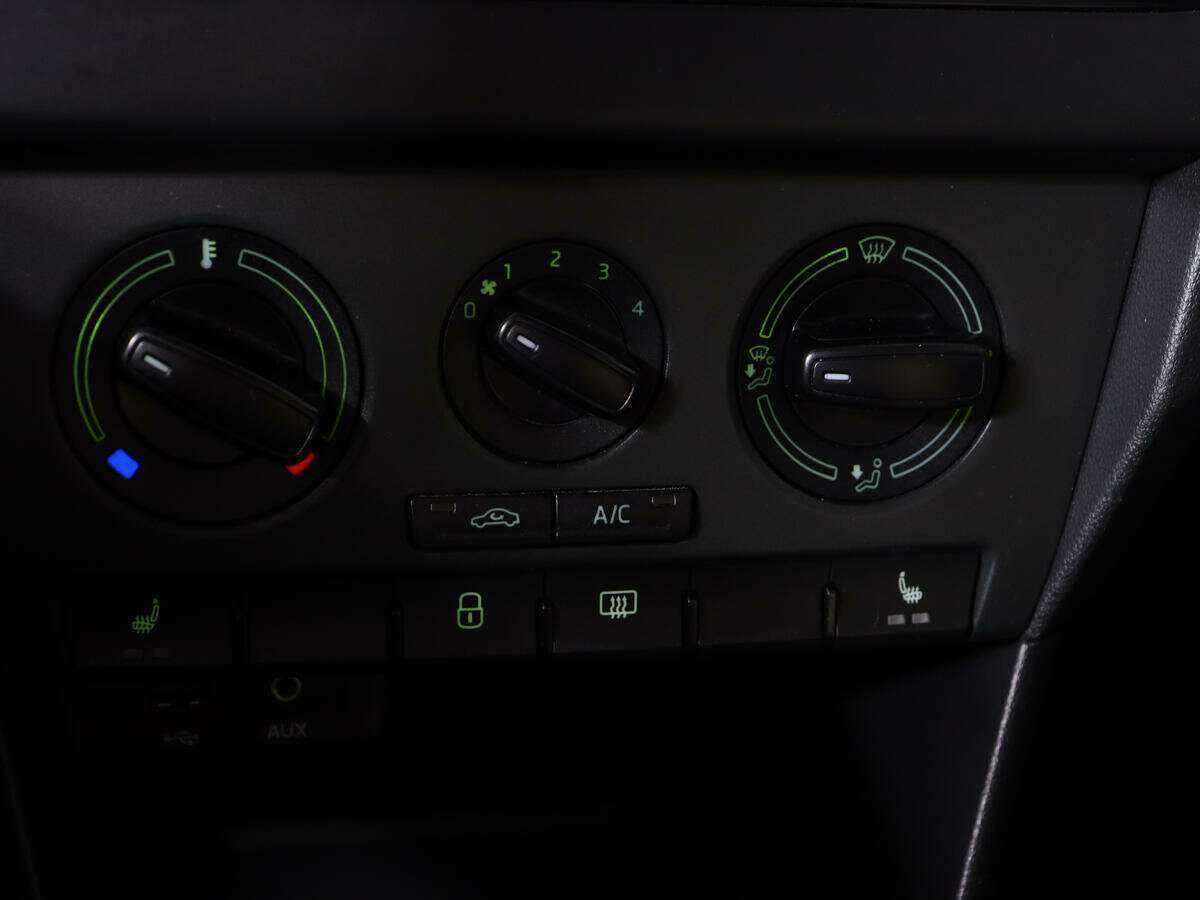 Купить Skoda Rapid, 2016, 133 129 км, фото №13