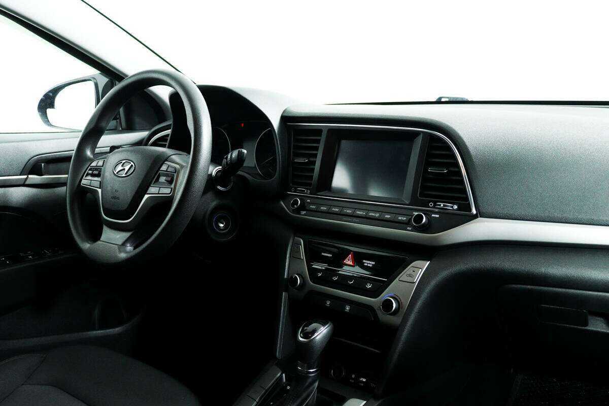 Купить Hyundai Elantra, 2018, 95 171 км, фото №9