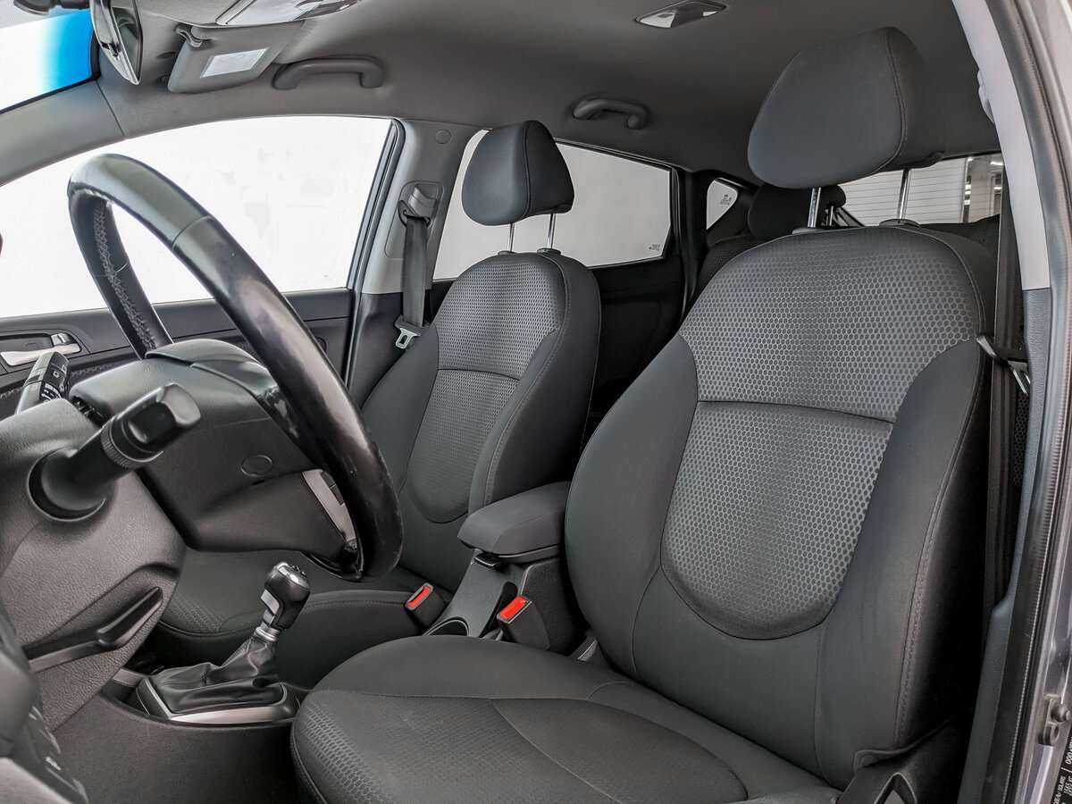 Купить Hyundai Solaris, 2016, 85 596 км, фото №16