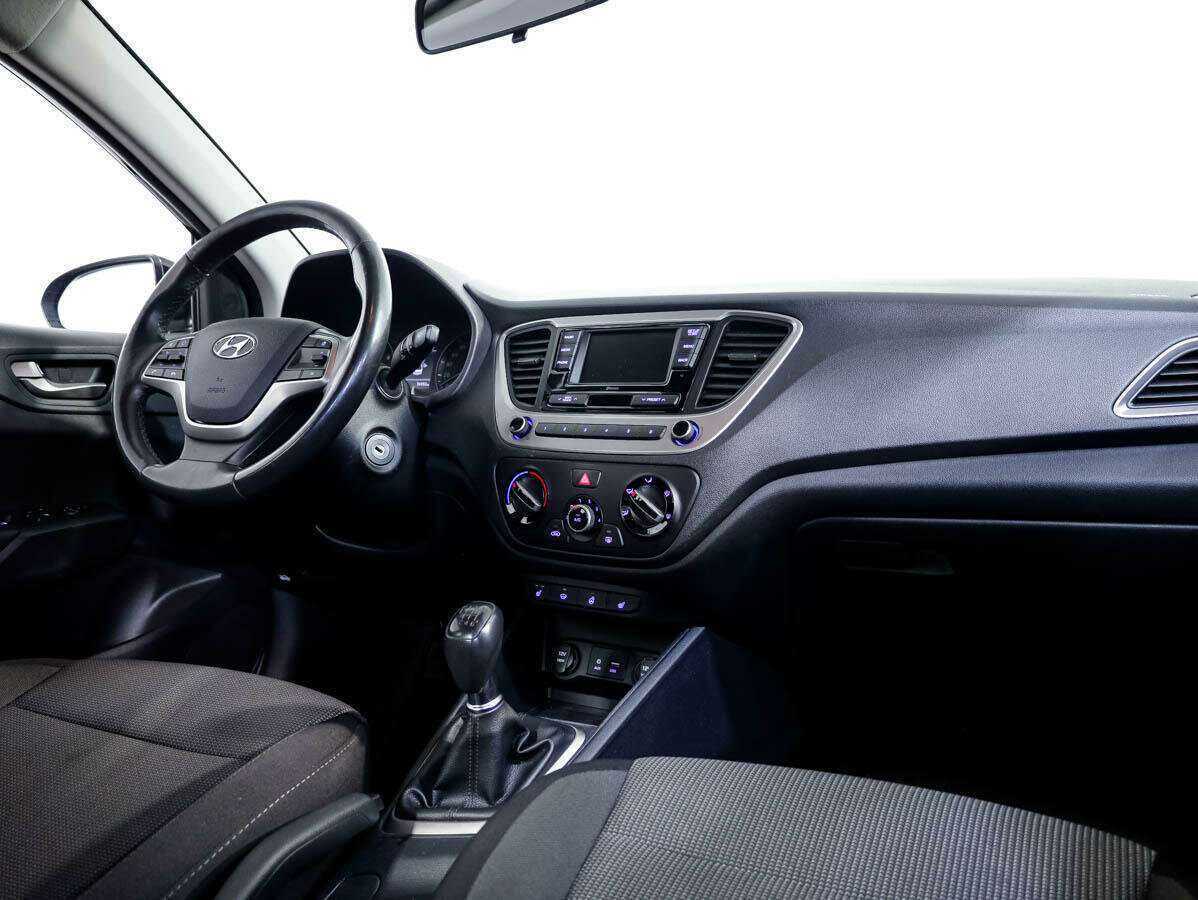 Купить Hyundai Solaris, 2018, 76 950 км, фото №8