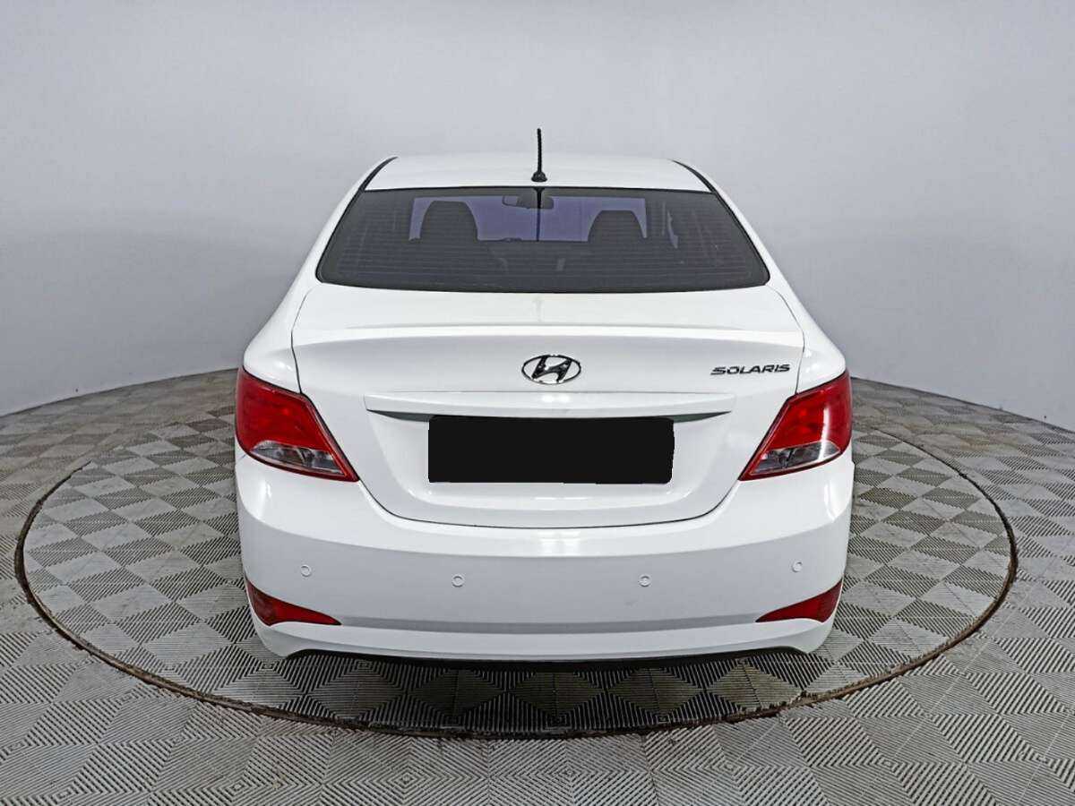 Купить Hyundai Solaris, 2015, 125 600 км, фото №6