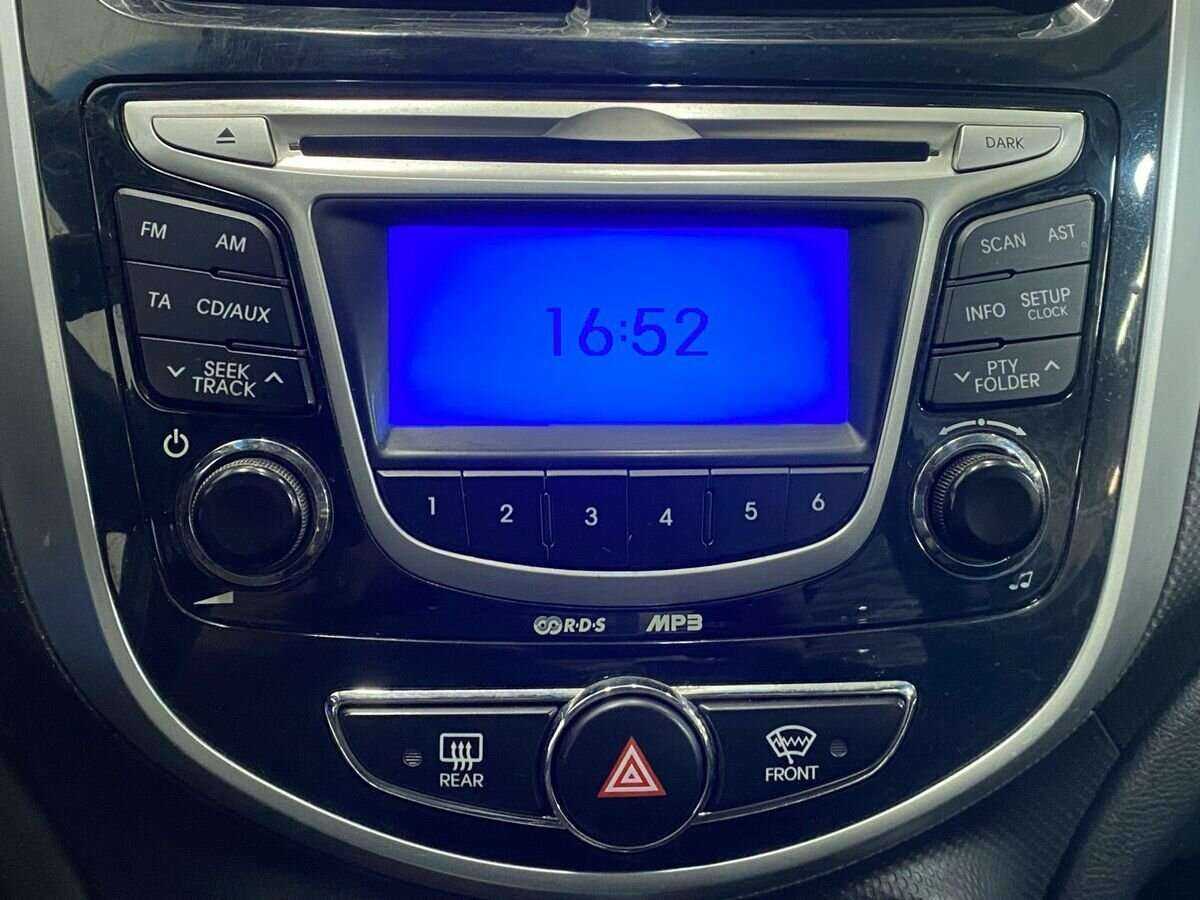 Купить Hyundai Solaris, 2012, 179 089 км, фото №14