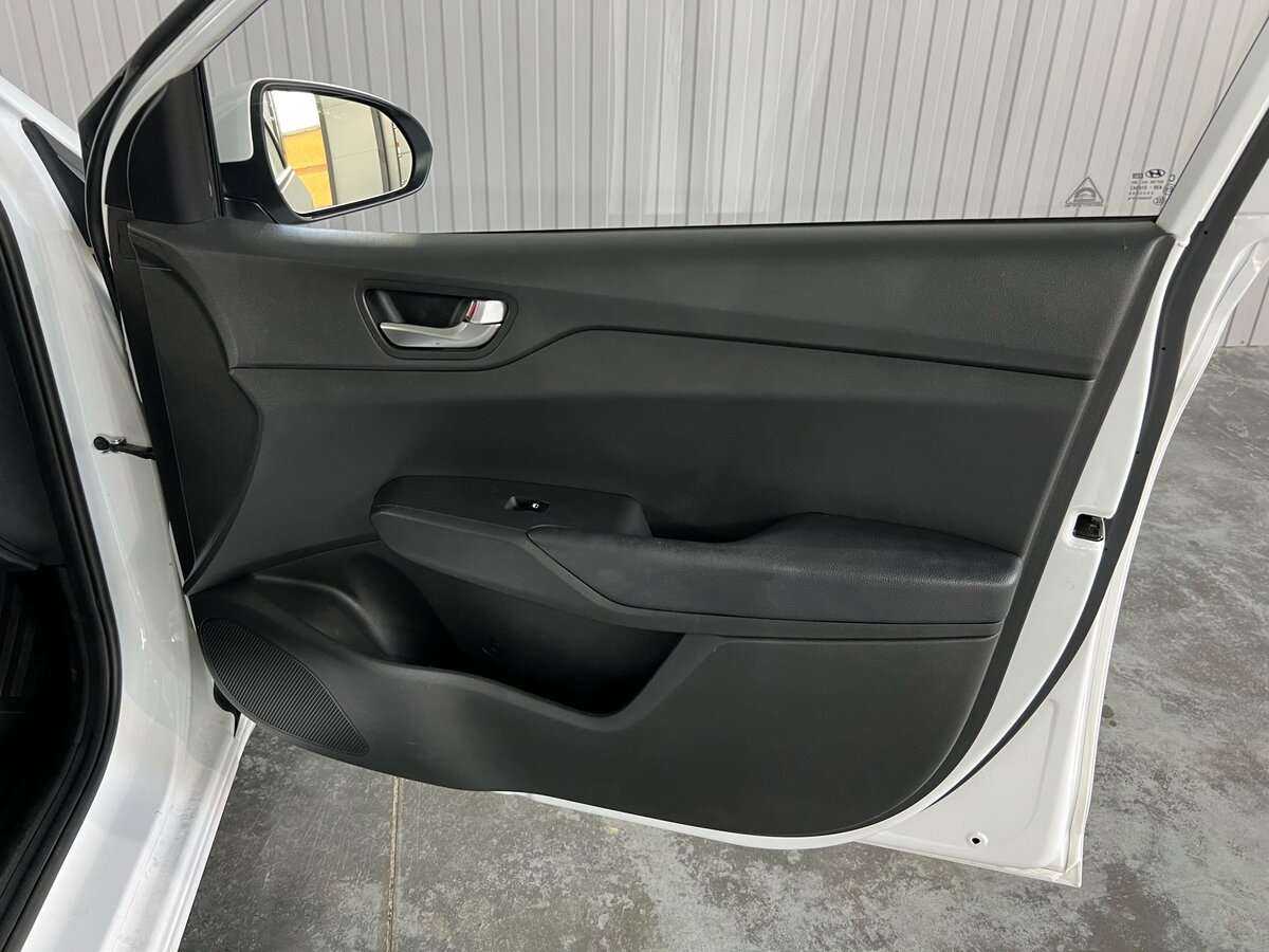 Купить Hyundai Solaris, 2021, 87 019 км, фото №14