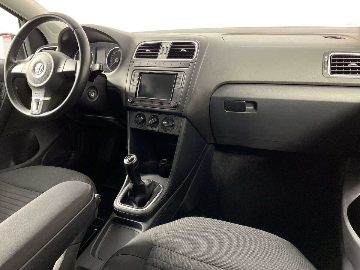 Купить Volkswagen Polo, 2012, 105 421 км, фото №9
