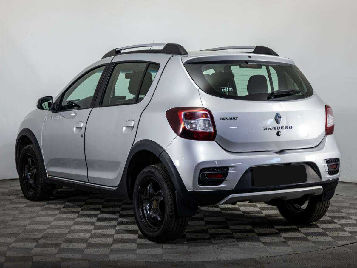 Купить Renault Sandero Stepway, 2015, 208 794 км, фото №6