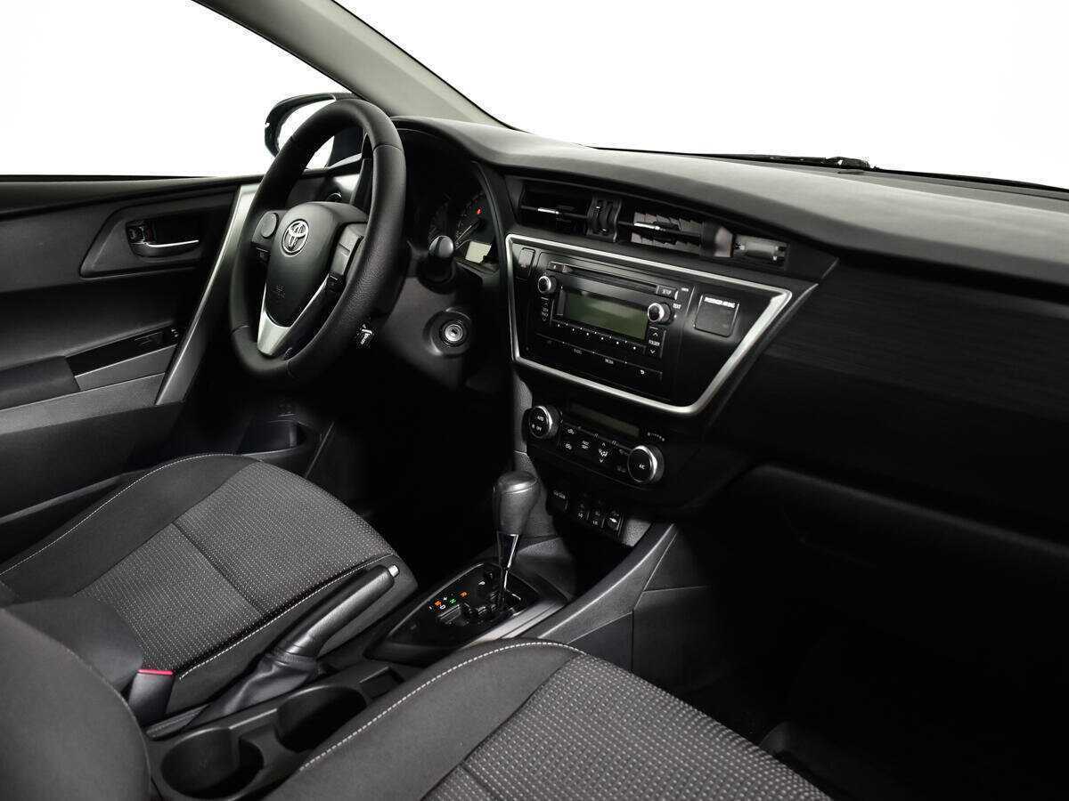 Купить Toyota Auris, 2013, 107 500 км, фото №9