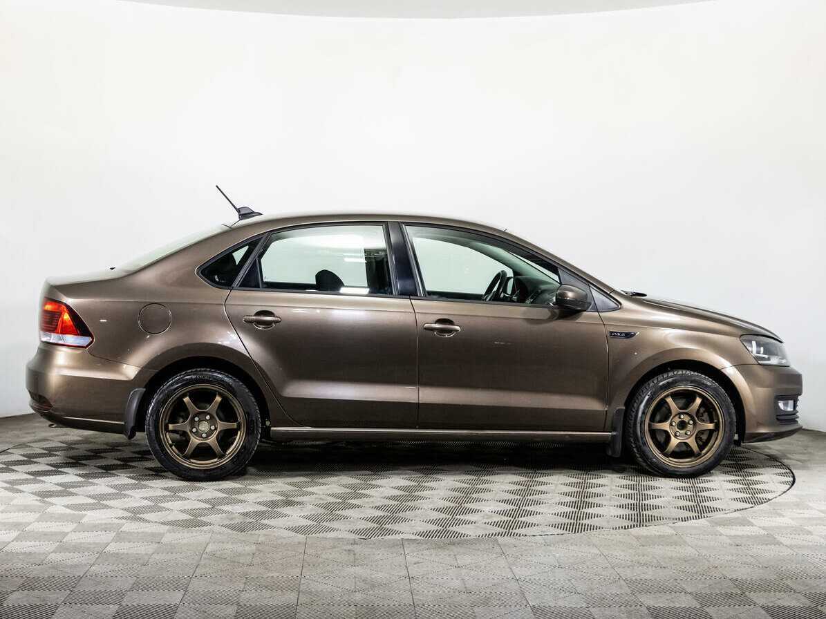 Купить Volkswagen Polo, 2018, 83 000 км, фото №4