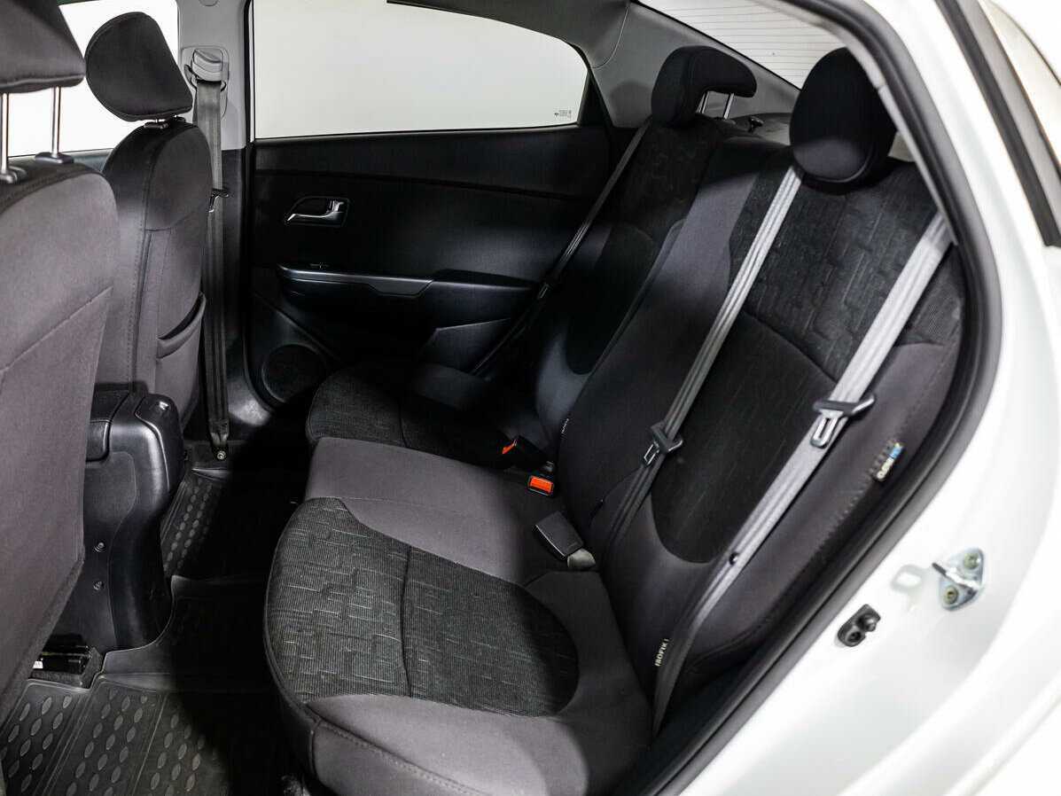 Купить Kia Rio, 2015, 122 224 км, фото №10