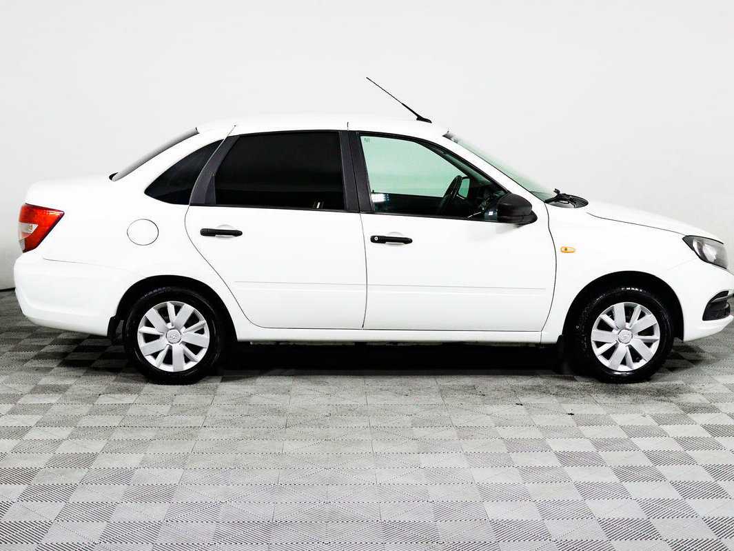 Купить Lada (ВАЗ) Granta, 2019, 117 336 км, фото №4