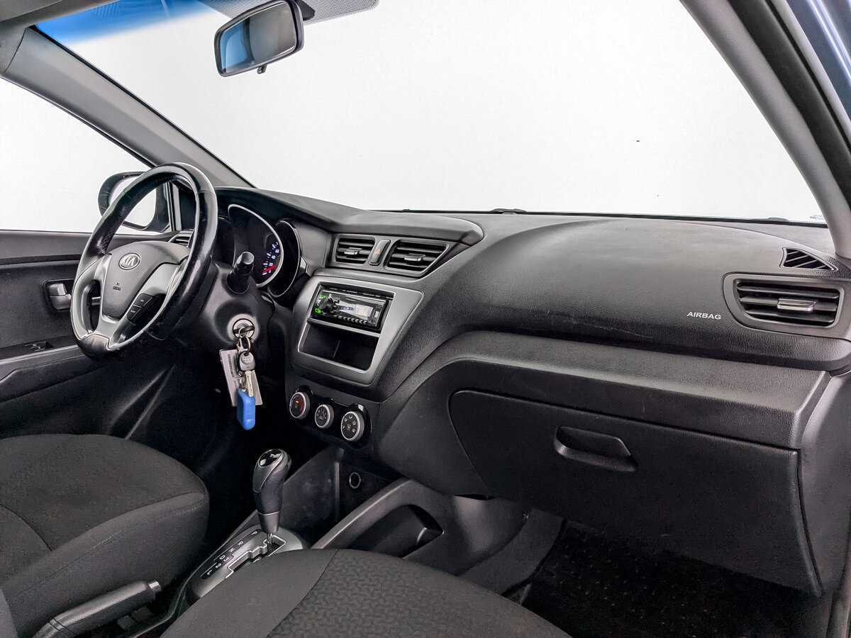 Купить Kia Rio, 2015, 132 369 км, фото №9