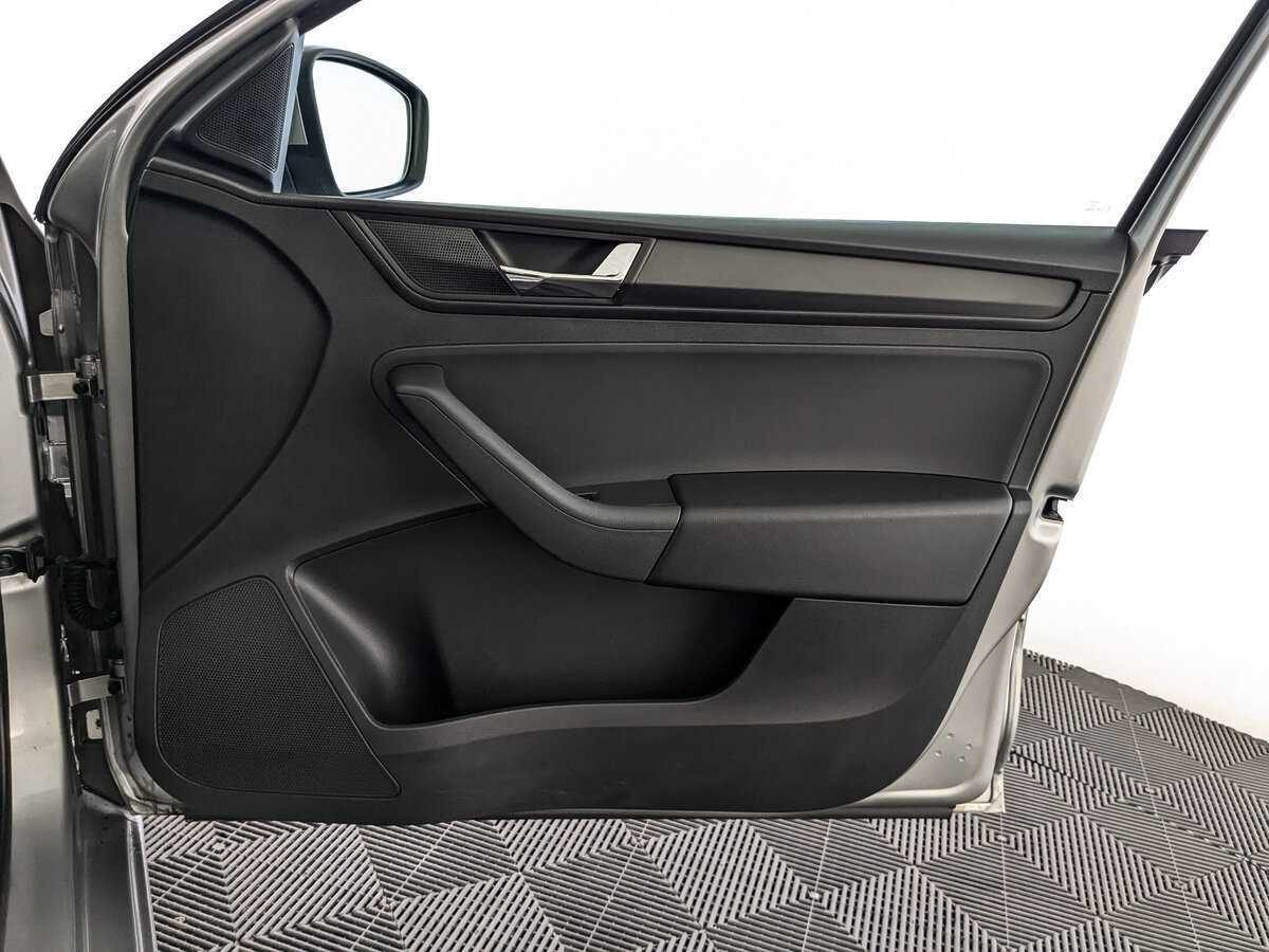 Купить Skoda Rapid, 2020, 72 136 км, фото №21