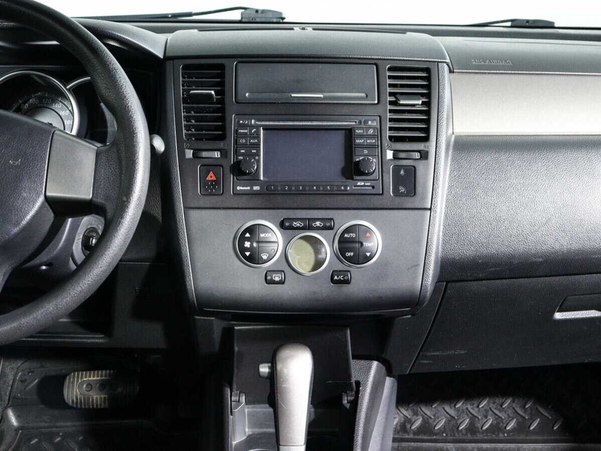 Купить Nissan Tiida, 2013, 136 945 км, фото №11