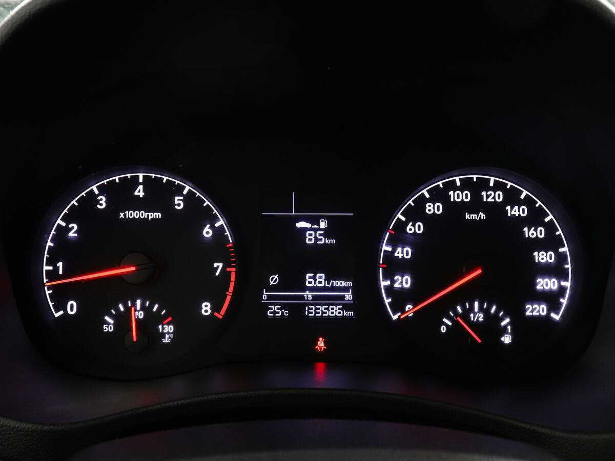 Купить Hyundai Solaris, 2017, 133 584 км, фото №11