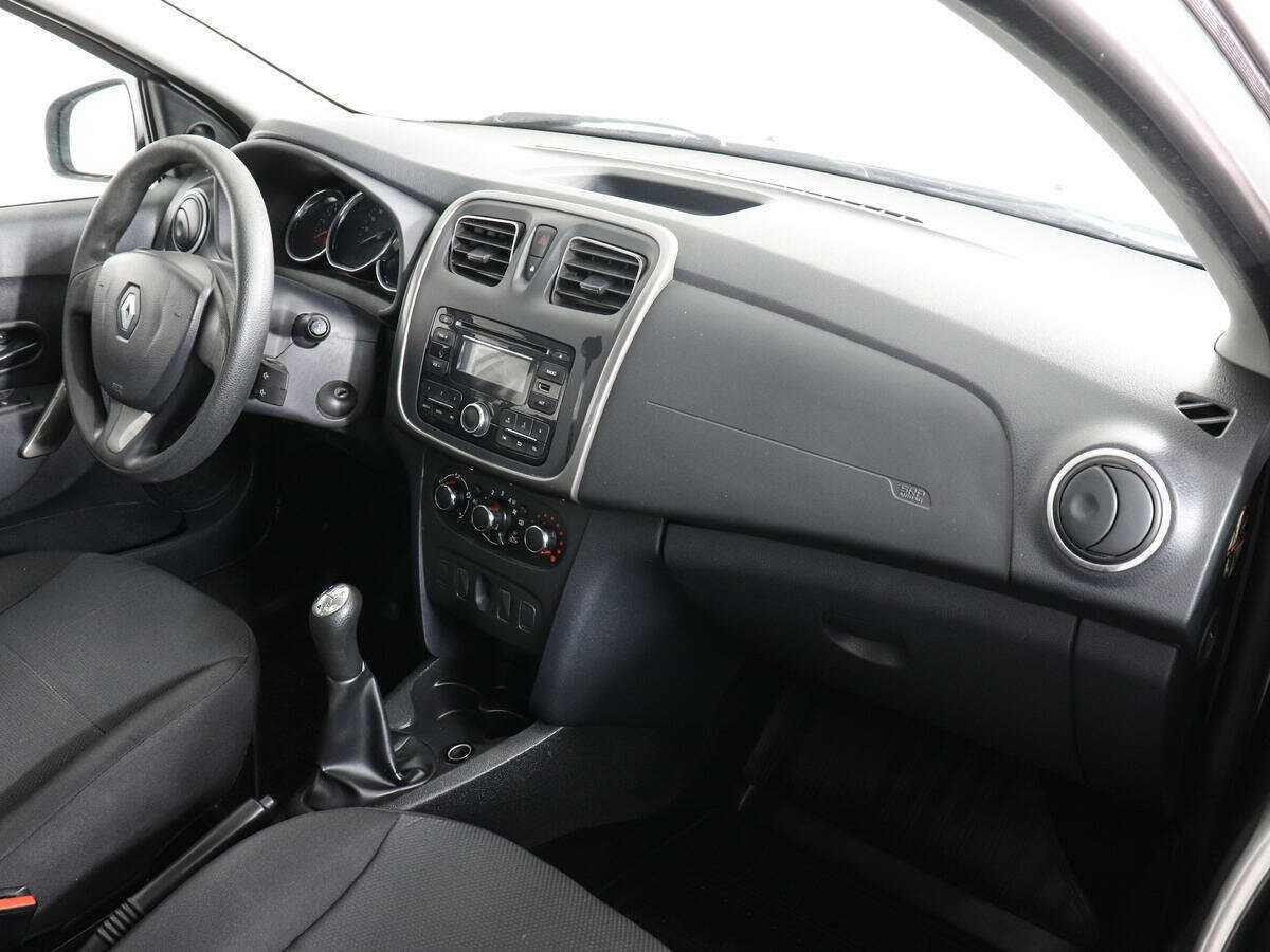 Купить Renault Logan, 2014, 210 294 км, фото №6