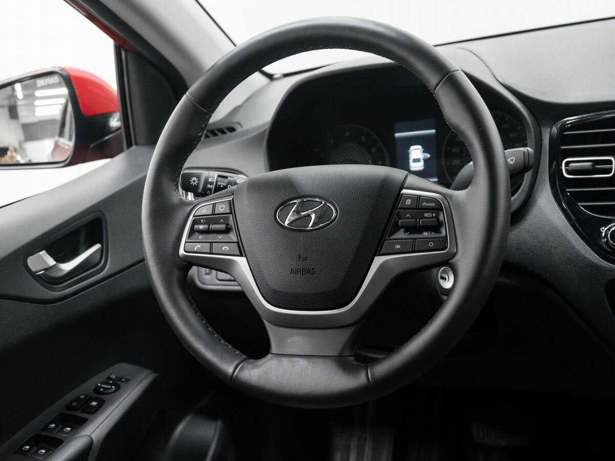 Купить Hyundai Solaris, 2021, 35 000 км, фото №11