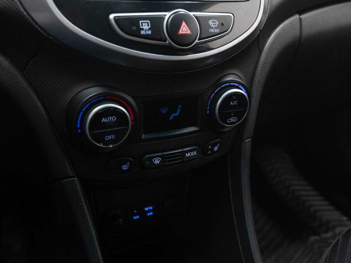 Купить Hyundai Solaris, 2016, 49 593 км, фото №19