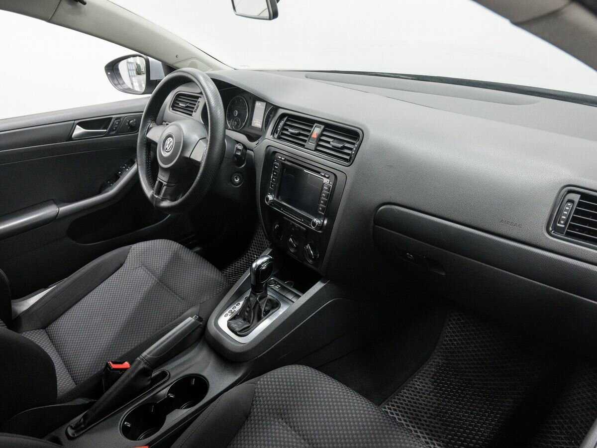 Купить Volkswagen Jetta, 2013, 229 226 км, фото №8