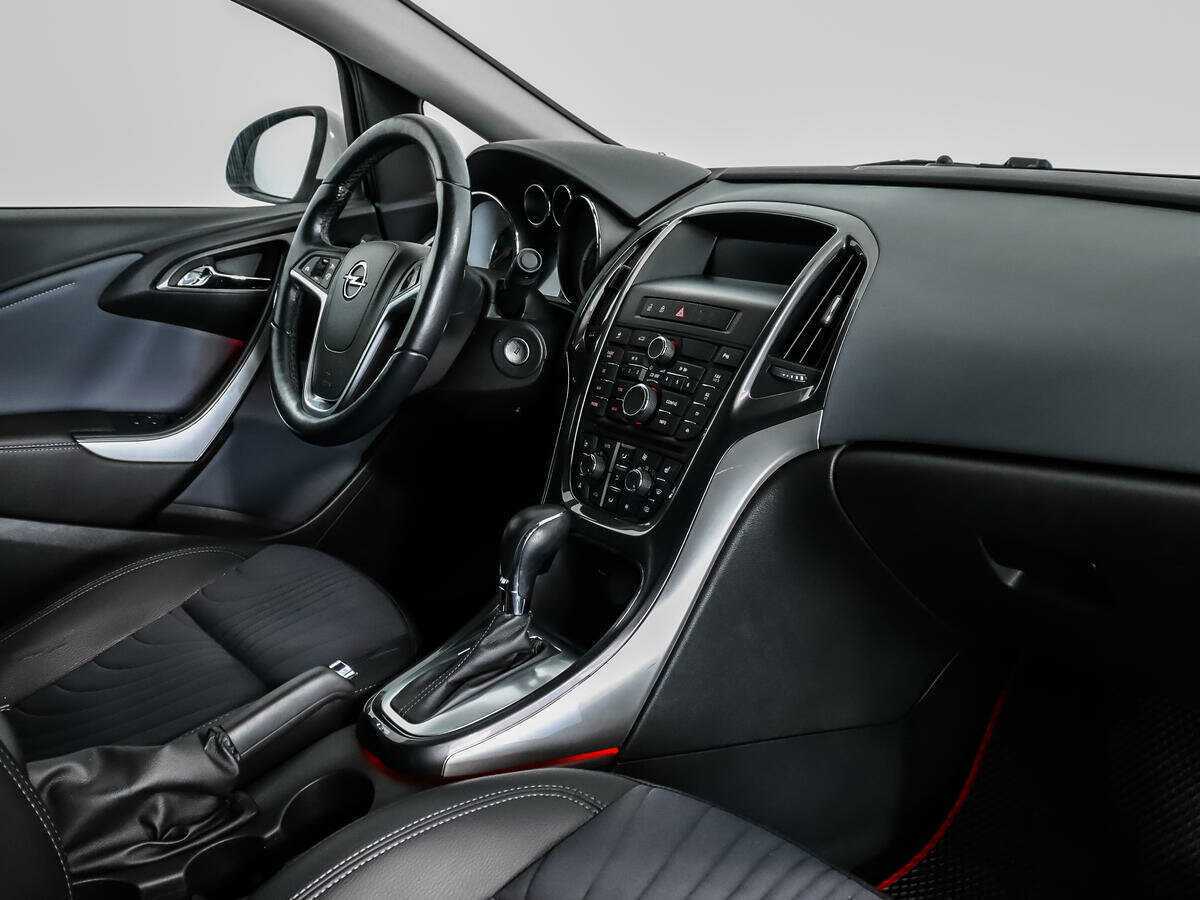 Купить Opel Astra, 2013, 100 248 км, фото №11