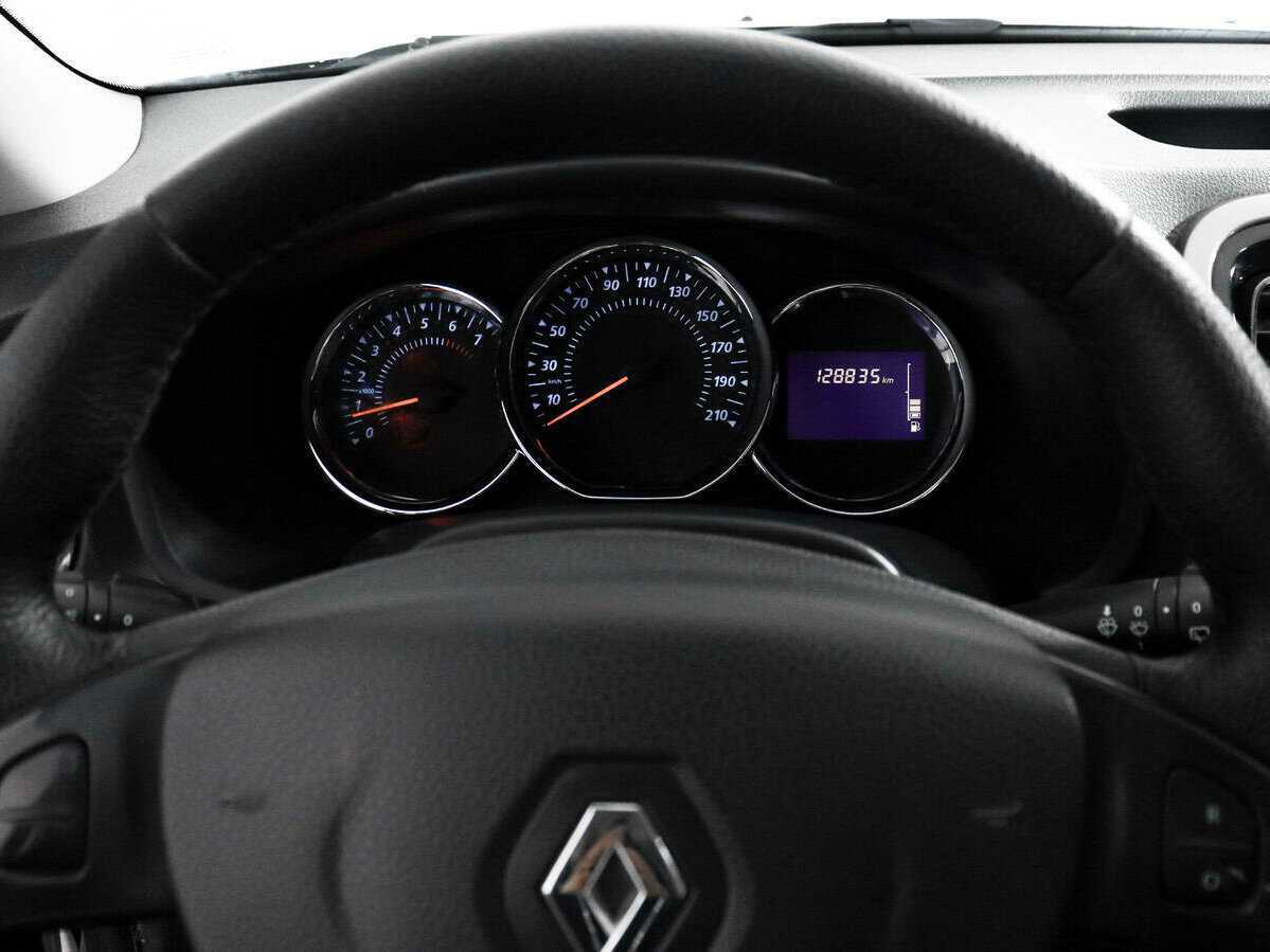 Купить Renault Sandero Stepway, 2017, 128 636 км, фото №13