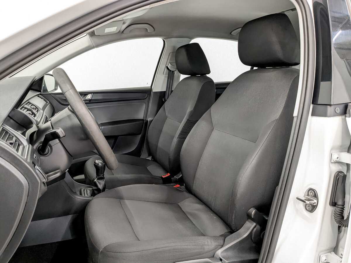 Купить Skoda Rapid, 2017, 240 992 км, фото №19