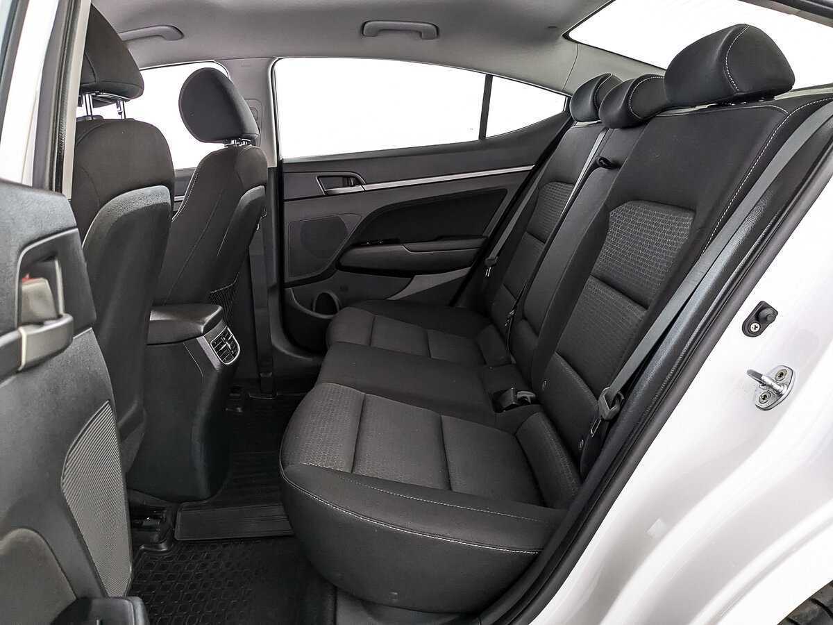 Купить Hyundai Elantra, 2018, 97 532 км, фото №17