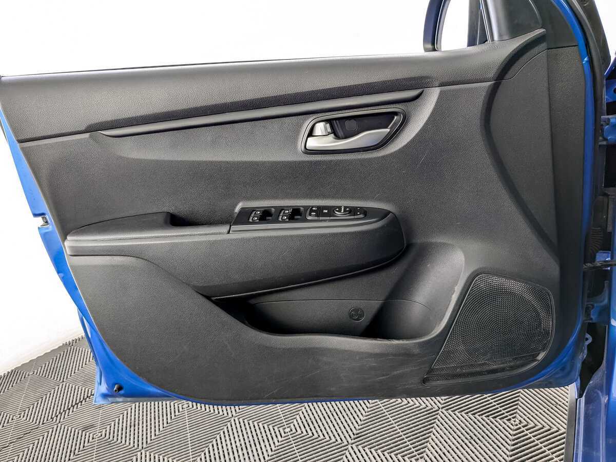 Купить Kia Rio X-Line, 2020, 186 769 км, фото №17