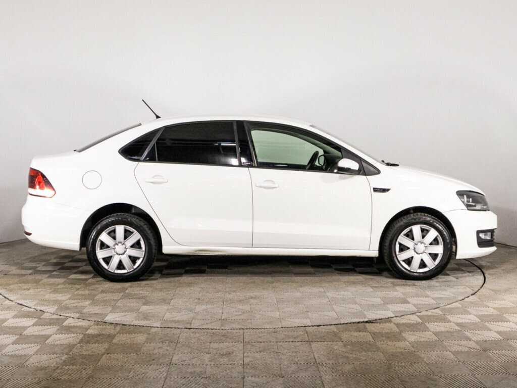 Купить Volkswagen Polo, 2016, 116 000 км, фото №4