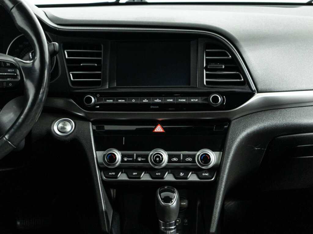 Купить Hyundai Elantra, 2019, 148 427 км, фото №14