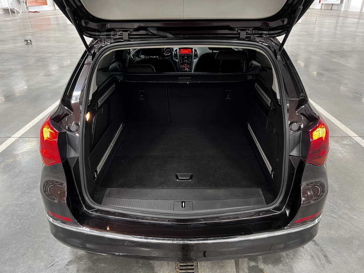 Купить Opel Astra, 2013, 137 218 км, фото №10