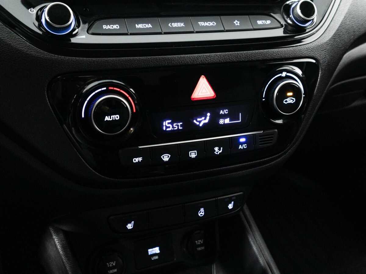 Купить Hyundai Solaris, 2020, 42 122 км, фото №16