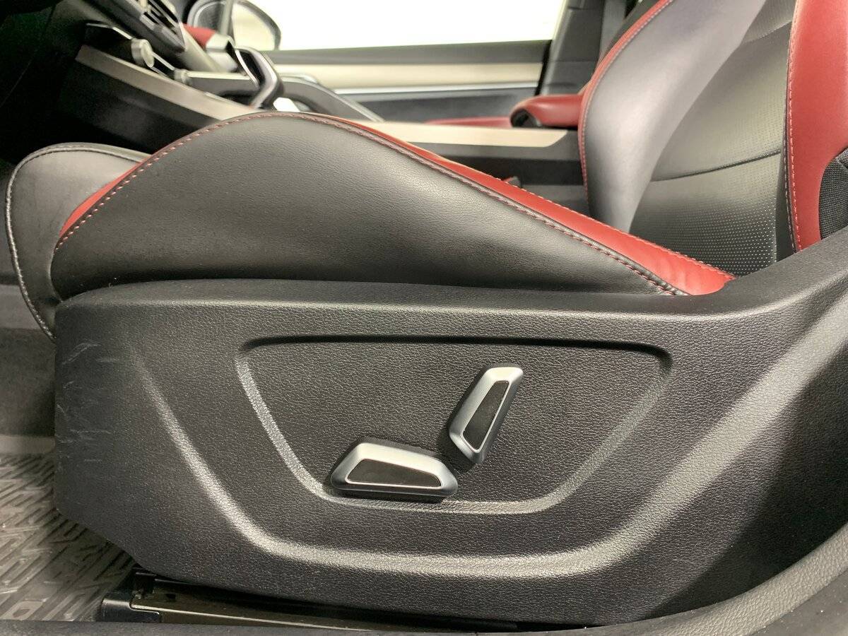 Купить Geely Coolray, 2020, 83 556 км, фото №16