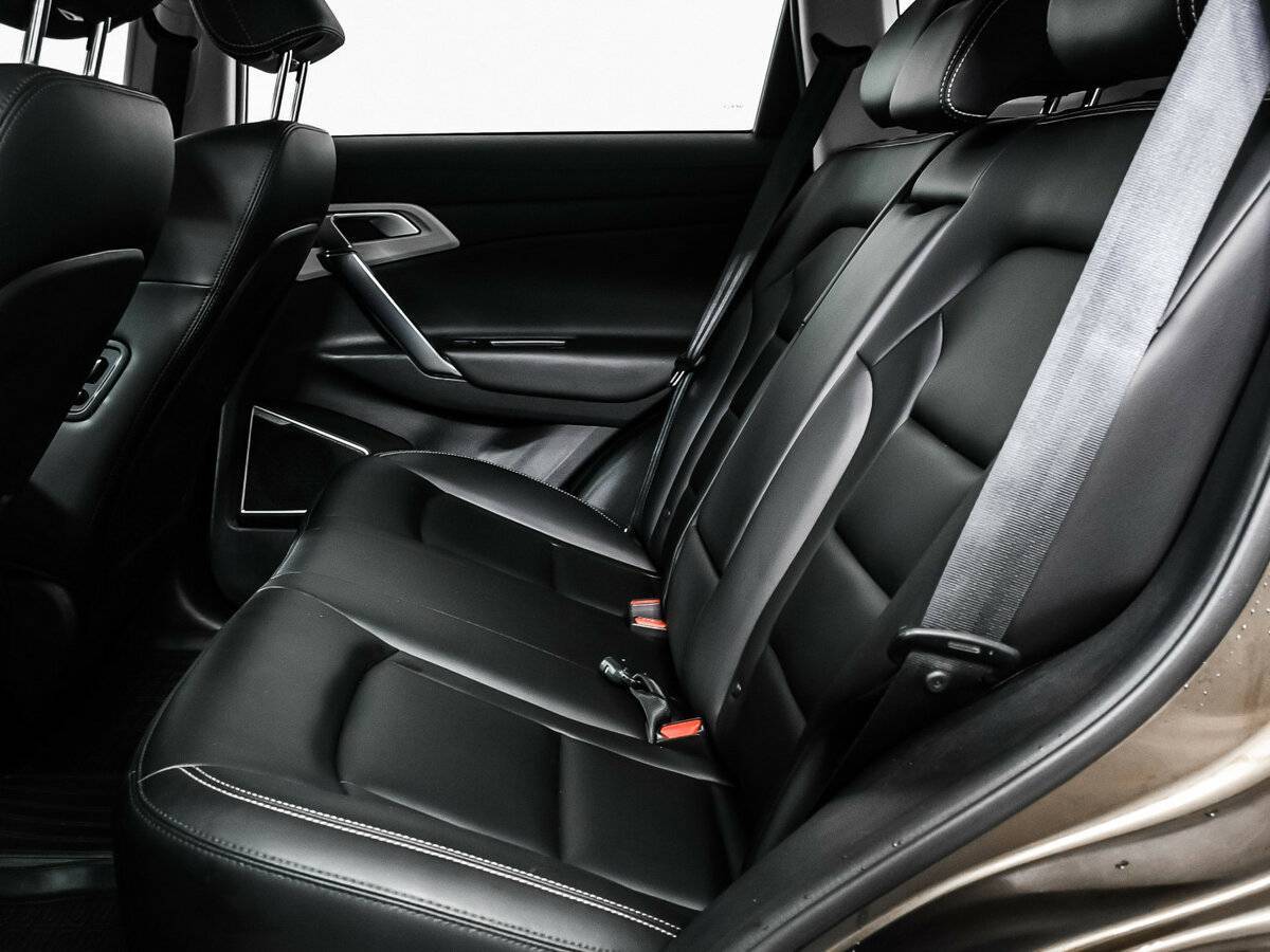 Купить Geely Atlas, 2019, 90 600 км, фото №13