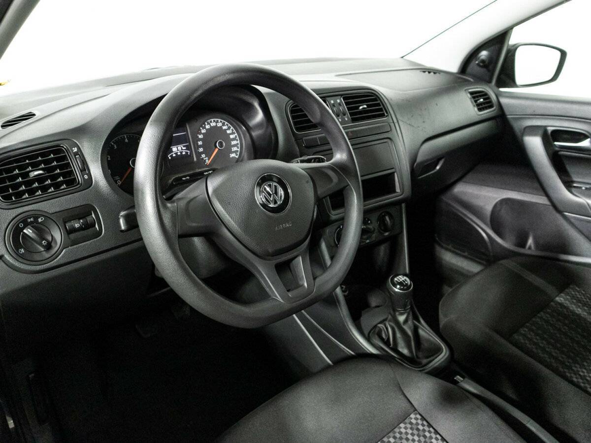 Купить Volkswagen Polo, 2016, 88 195 км, фото №11
