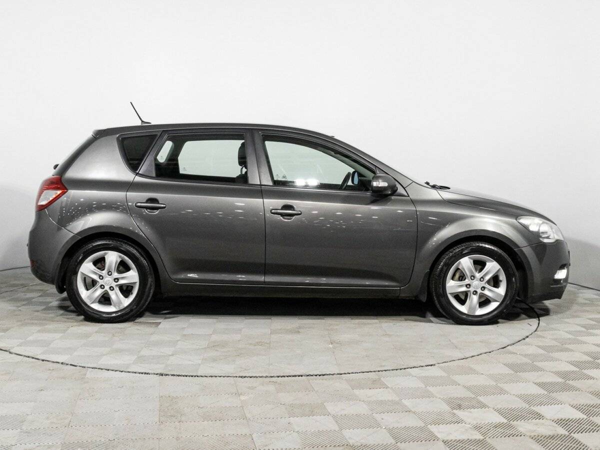 Купить Kia Ceed, 2012, 130 000 км, фото №4