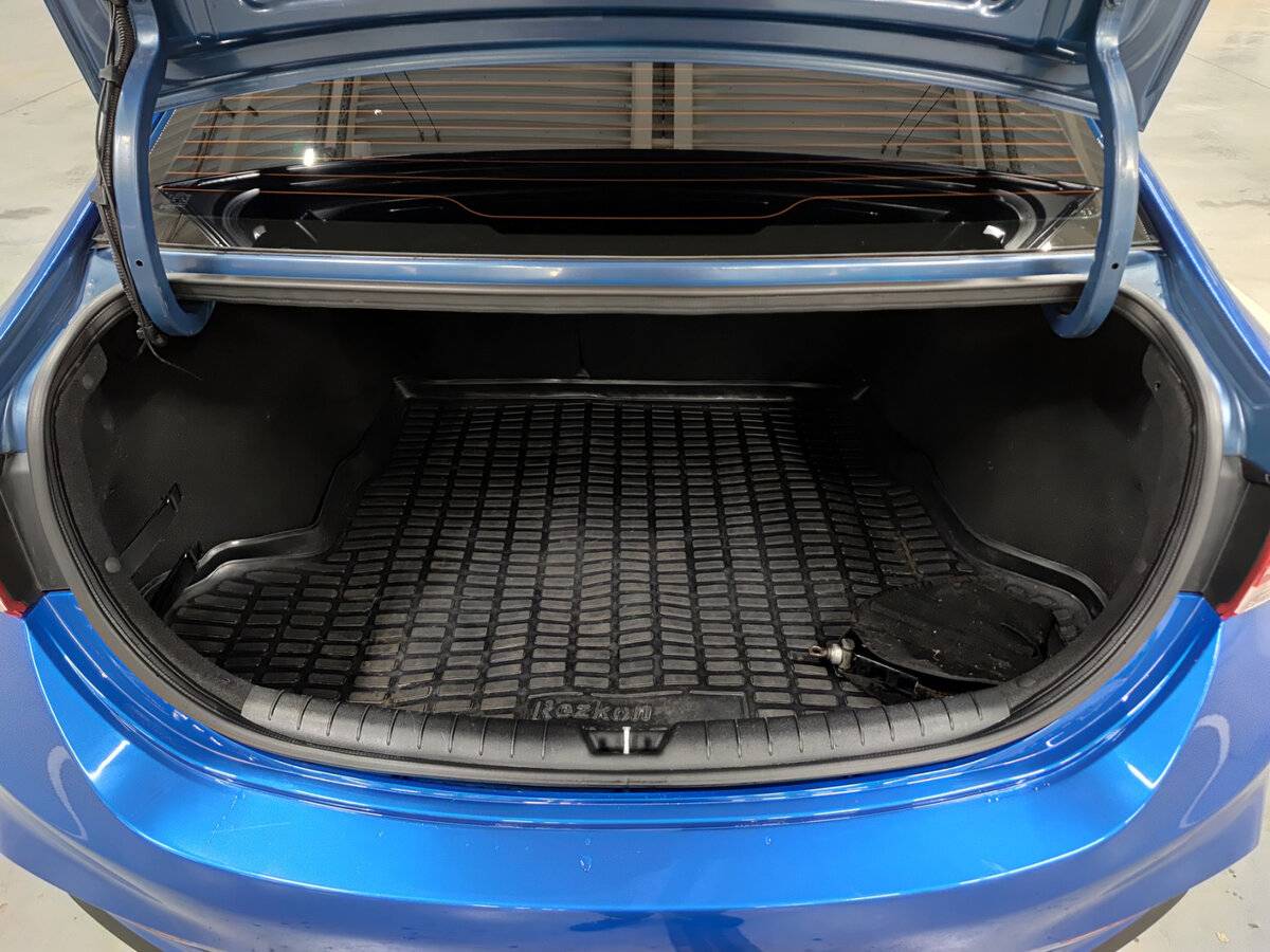 Купить Hyundai Solaris II, 2017, 158 214 км, фото №10